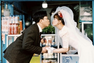 Bộ ảnh kỷ niệm 7 năm ngày cưới của Trấn Thành và Hari Won