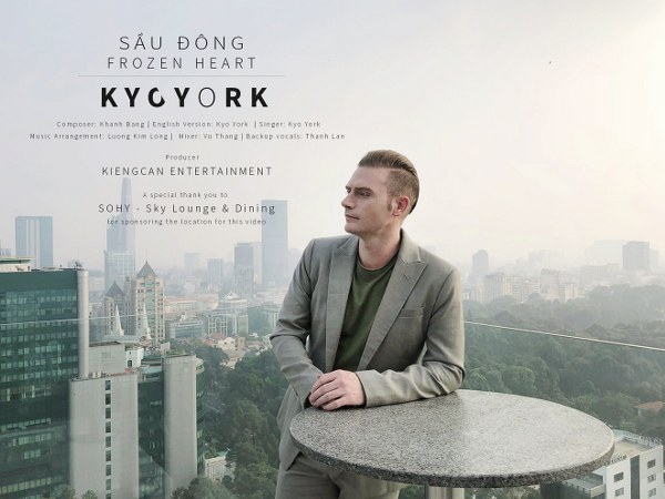 Kyo York lãng tử trong MV Sầu đông phiên bản song ngữ