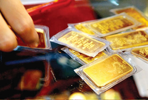 Giá vàng hôm nay 12/1: Vàng treo cao do USD yếu