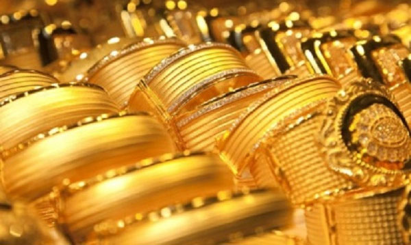 Giá vàng hôm nay 24/1: USD chìm đáy, vàng treo ở đỉnh