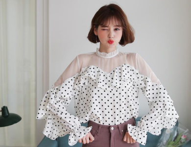 Chấm bi chưa bao giờ lỗi mốt