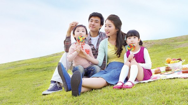 Phụ nữ dành hết năng lượng cho gia đình, họ có cô đơn không?