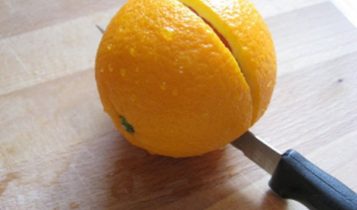 Cách cắt cam ngon và đơn giản