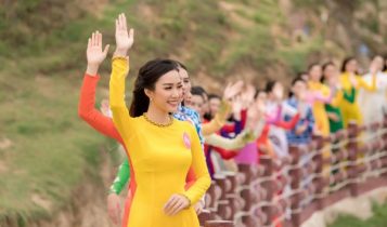 Top 30 Chung khảo phía Nam- HHVN 2018 dâng hương tại Eo Gió Quy Nhơn