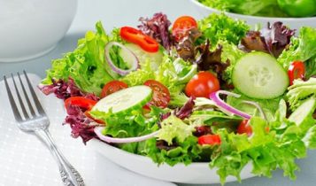 Thực đơn hàng ngày: Salad ngon tuyệt cho người ăn kiêng