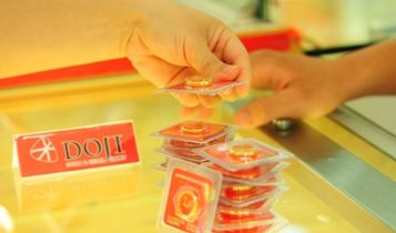 Giá vàng hôm nay 26/8: Bất ngờ tăng cao nhất 3 tuần