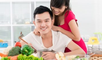 Đàn ông thường làm những chuyện gì sau lưng vợ?