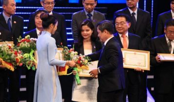 Nestlé Việt Nam vinh dự nhận Bằng khen về thành tích xuất sắc trong hoạt động đầu tư