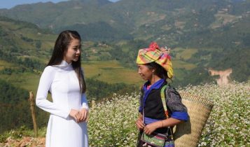 Á hậu 1 – Hoa hậu Đại sứ du lịch thế giới 2017 Nguyễn Liên Phương và chuyến hành trình tới Yên Bái