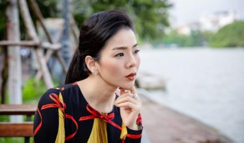 Lệ Quyên chơi trội thắp trầm khắp khán phòng Live show