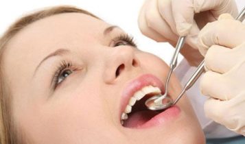 Ngày nào cũng đánh răng những vẫn bị hôi miệng, nguyên nhân do đâu?