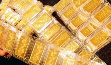 Giá vàng bất ngờ tăng vọt lên đỉnh