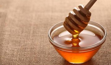 Không chỉ chữa viêm họng, mật ong còn có hàng tá bài thuốc cực hay giúp trị bệnh