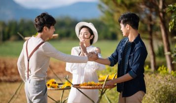 Đàn bà đừng đứng giữa làn ranh giới giữa người yêu và người tình