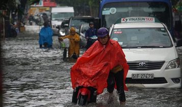 Bão số 9 đổ bộ, hàng loạt tỉnh nguy cơ ngập lụt