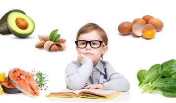 Ăn gì giúp con thông minh?
