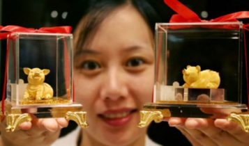 Giá vàng tiếp tục đi lên trước nhiều bất ổn