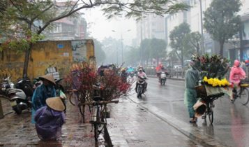 Thời tiết Hà Nội mưa rét, nhiệt độ giảm thấp