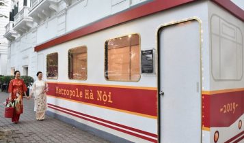 Cùng Metropole xuyên thời gian về Hà Nội xưa với chuyến tàu điện 