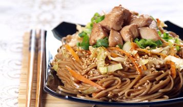 Thực đơn hàng ngày: Mì soba xào kiểu Nhật