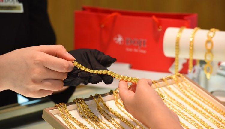 Giá vàng hôm nay quay đầu giảm nhẹ