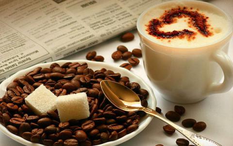 Giá cà phê 15/8: Cà phê nguyên liệu tăng 100 đồng/kg