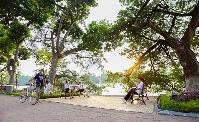Thời tiết Bắc Bộ ngày nắng, Trung và Nam Bộ có mưa rào