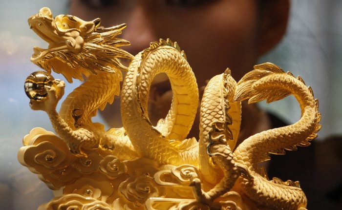 Giá vàng hôm nay mất lực đỡ, giá vàng trên đà lao dốc