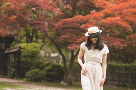 Dương Mỹ Linh khoe nụ cười như mùa thu toả nắng bên trời thu Nhật Bản