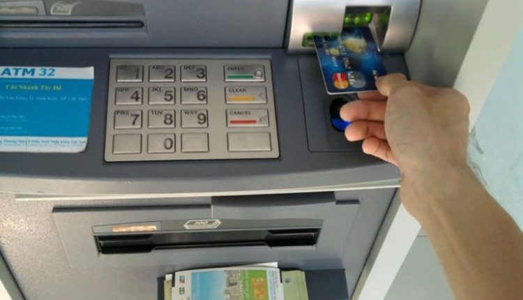 Cảnh báo về hành vi lừa đảo khi sử dụng thẻ ATM