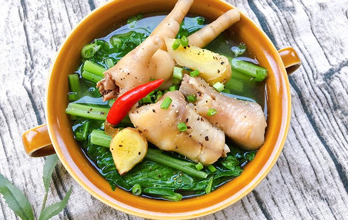 Thực đơn hàng ngày: Canh chân gà