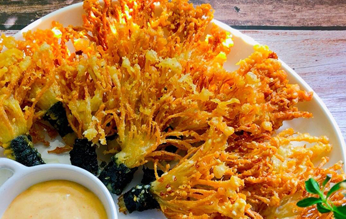 Thực đơn hàng ngày: Nấm kim châm chiên giòn