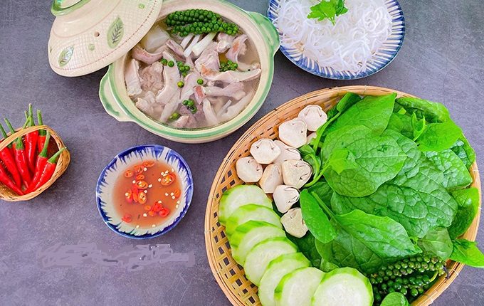 Thực đơn hàng ngày: Dạ dày hầm tiêu xanh