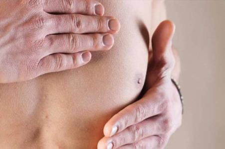 Đàn ông cũng phải cảnh giác với ung thư vú