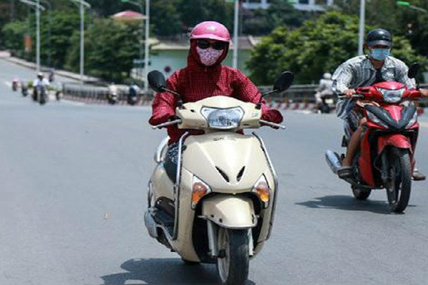 Thời tiết hôm nay Hà Nội ngày nắng nóng, chiều tối mưa giông