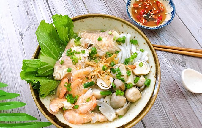 Thực đơn hàng ngày: Bánh canh cá lóc ăn