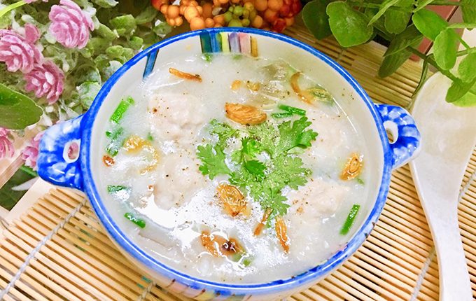 Thực đơn hàng ngày: Cháo nấm bào ngư