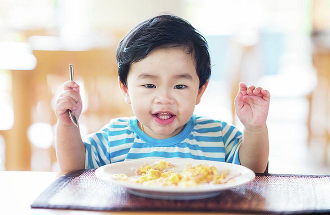 7 loại thực phẩm làm giảm trí thông minh của trẻ