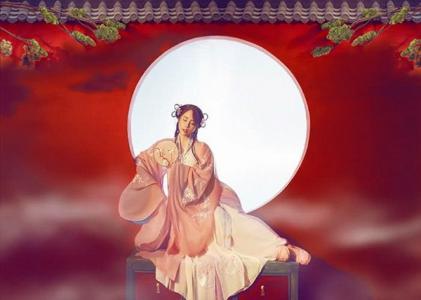 Quỳnh Nga hoá tiên nữ trong bộ hình cổ trang
