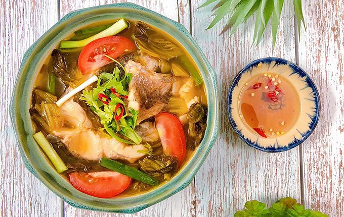 Thực đơn hàng ngày: Canh cá lóc dưa chua