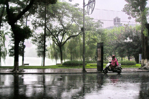 Dự báo thời tiết ngày 11/4/2021: Miền Bắc mưa nhỏ, có nơi rét dưới 17 độ
