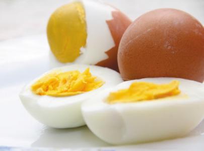 Sai lầm khi luộc trứng làm mất sạch chất bổ