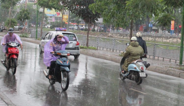 Dự báo thời tiết ngày 31/8/2021: Miền Bắc mưa giông vài nơi, đêm dịu mát