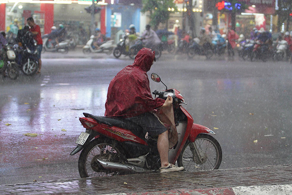 Dự báo thời tiết ngày 27/9/2021: Nhiều nơi trên cả nước có mưa giông