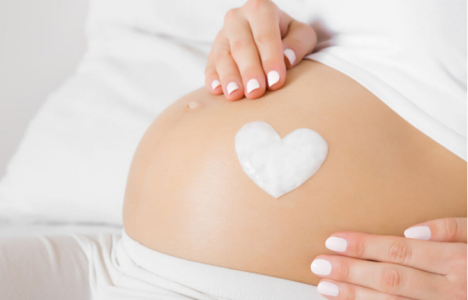 Chăm sóc cây cảnh trong nhà lúc nào cũng xanh tốt, lộc lá