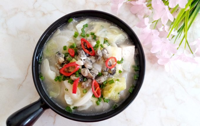 Thực đơn hàng ngày: Canh hà rau củ