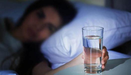 Việc để thải độc một tiếng trước khi đi ngủ là thời gian vàng dưỡng gan