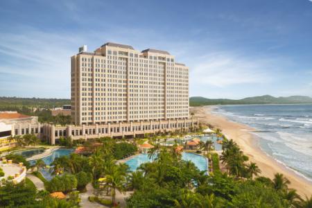 The Grand Ho Tram Strip chính thức khai trương khách sạn Holiday Inn Resort