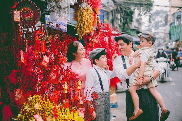 Gia đình Đức Thịnh – Thanh Thuý đón Tết theo kiểu Sài Gòn xưa