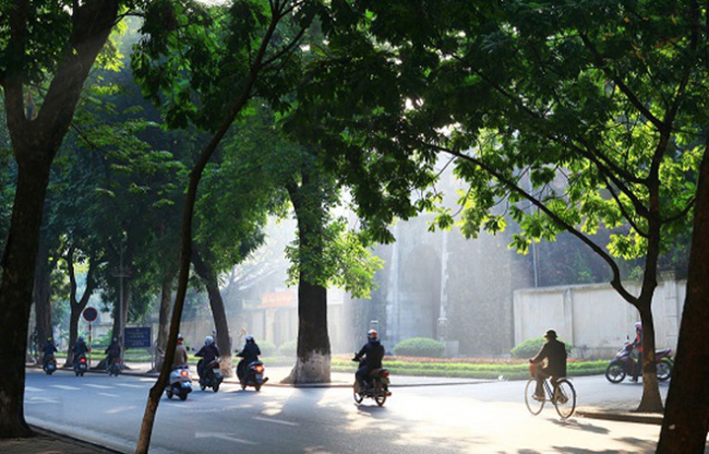 Thời tiết ngày 4/4/2022: Hà Nội ngày nắng, trời rét 15 độ C